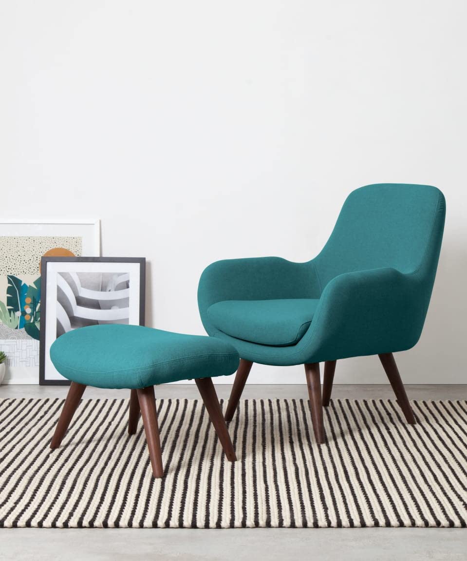 Miubi Arm Chair With Puffy